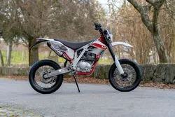 AJP PR4 125 Enduro Pro 2019 motosiklet görüntüsü