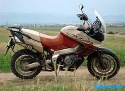 Aprilia caponord rally raid 2004 motosiklet görüntüsü