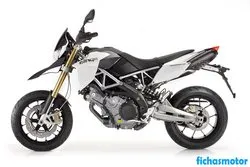 Aprilia Dorsoduro 750 ABS 2014 摩托车的图像