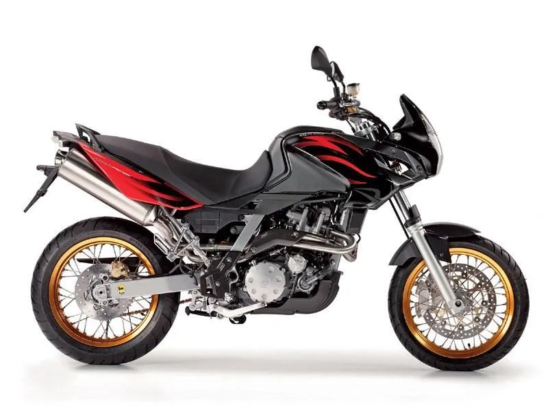 2007 年 Aprilia pegaso 650 Factory 摩托车图片