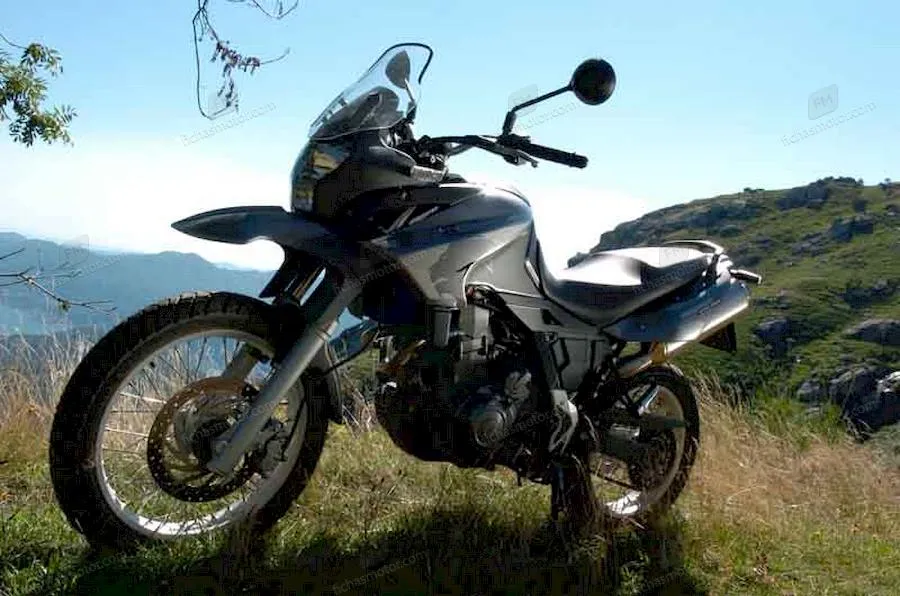 Image de la moto Aprilia pegaso 650 (reduced effect) de l'année 1992