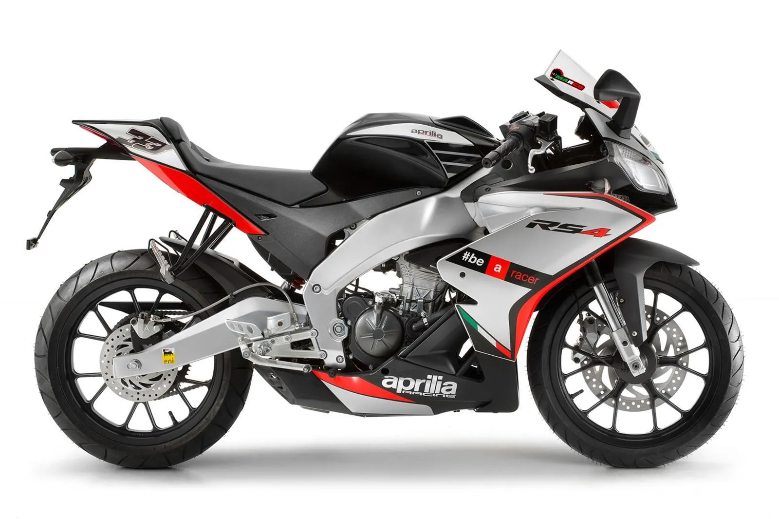 2018 年 Aprilia rs4 125 摩托车图片