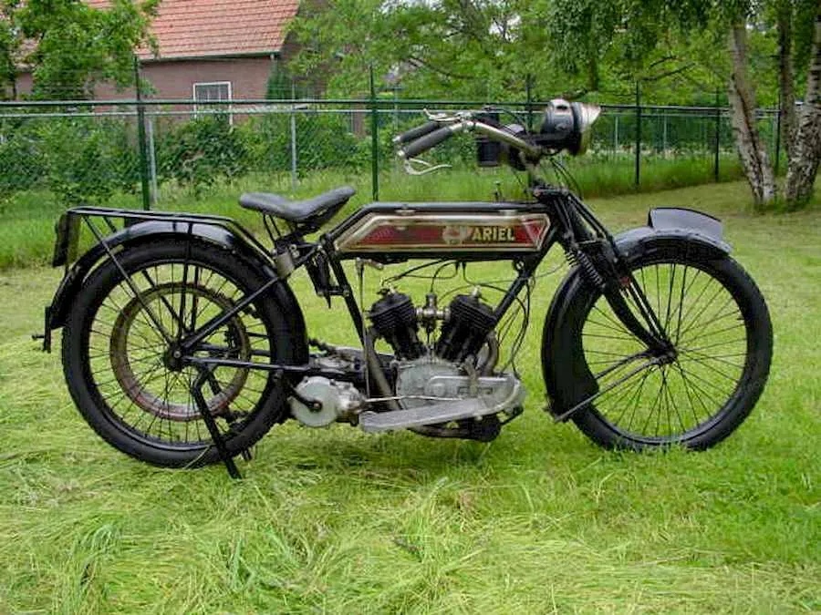 Image de la moto Ariel 3.5 hp de l'année 1915