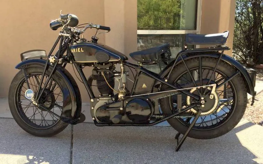 1928年のAriel model cオートバイのイメージ