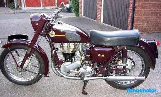 Image of the Ariel nh 350 red hunter motorcycle of the year 1948