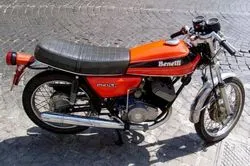 Gambar sepeda motor Benelli 250 2 c 1986