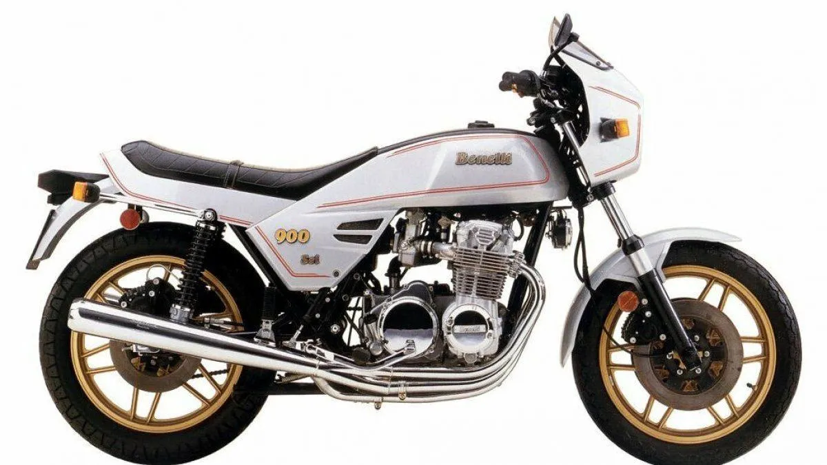 Imaginea motocicletei Benelli 900 sei a anului 1981