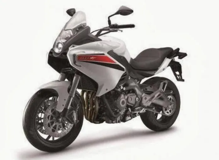 Imaginea motocicletei Benelli bn 600 gt a anului 2014