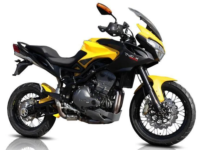 Imaginea motocicletei Benelli tre-k 1130k amazonas a anului 2015