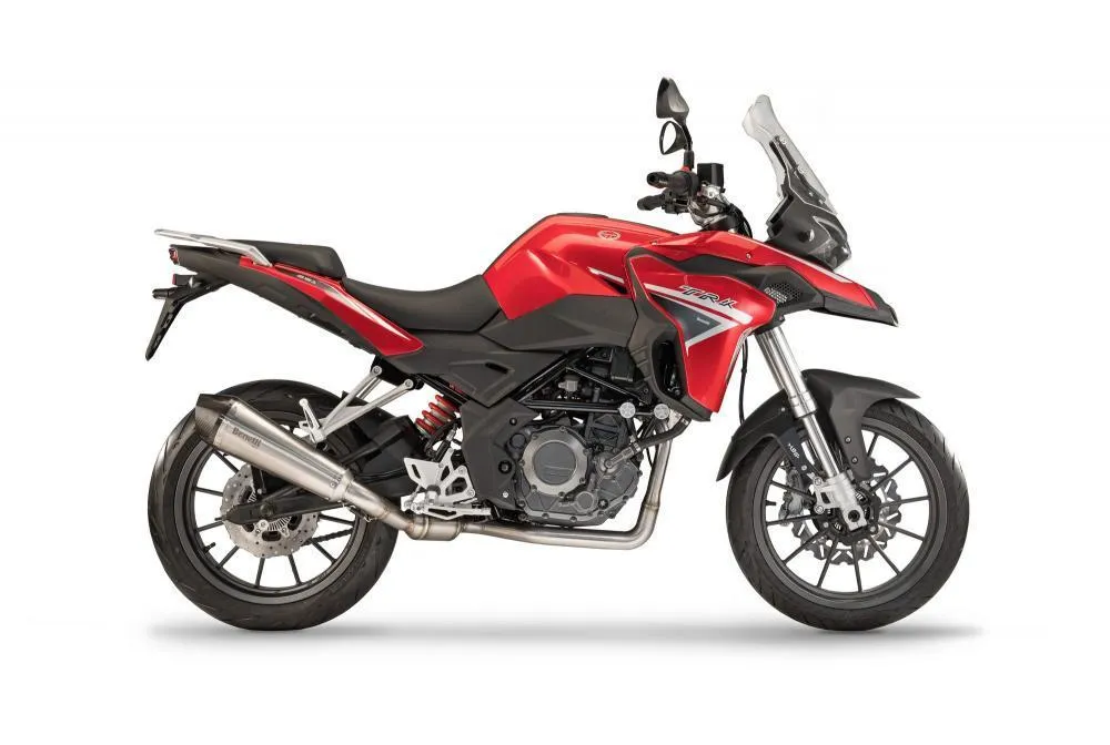 Obrázek motocyklu Benelli trk 251 roku 2018