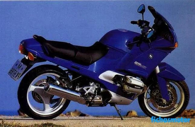 Gambar motor Bmw r 1100 rs tahun 1995