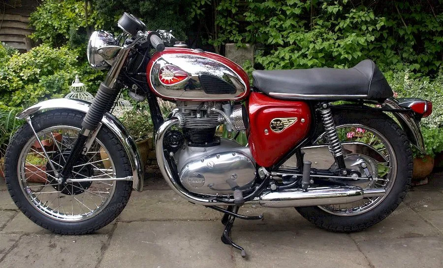 Image de la moto Bsa a65 star de l'année 1964