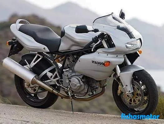 Imaginea motocicletei Ducati 620 sport half-fairing a anului 2003