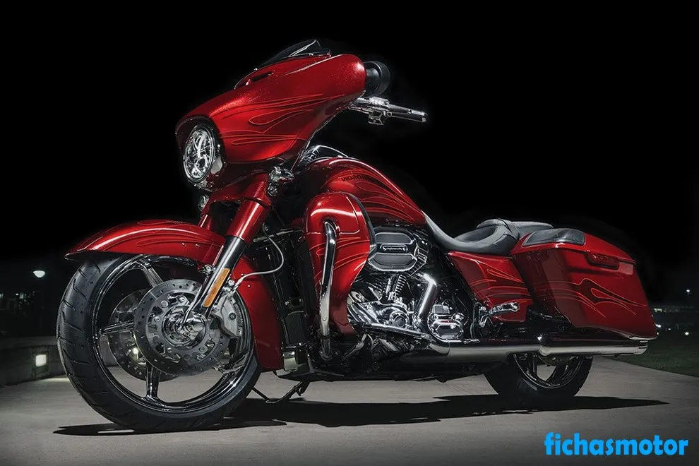 Изображение мотоцикла Harley davidson cvo street glide 2016 года выпуска