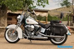 Gambar sepeda motor Harley davidson heritage Softail Classic 2016