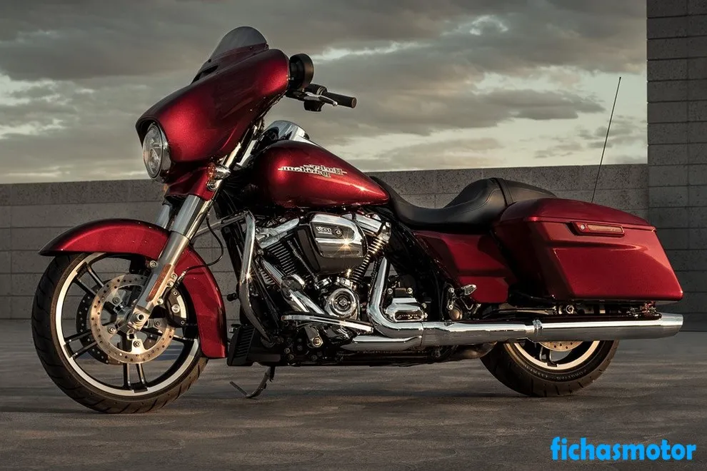 Imagem da motocicleta Harley davidson street glide special do ano de 2018