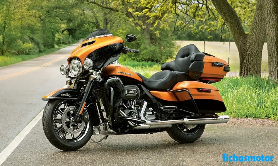 2014 model Harley davidson ultra limited motosikletin görüntüsü