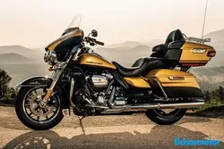 Harley davidson ultra limited 2018 摩托车的图像