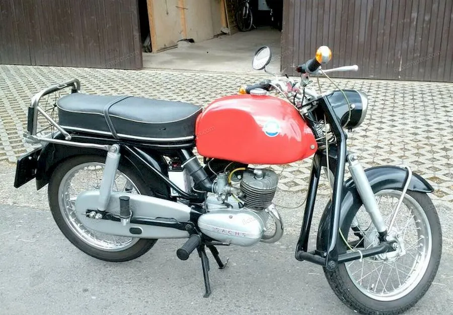 Obrázek motocyklu Hercules k 103 roku 1963