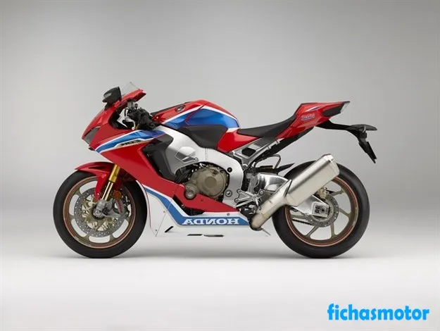 Imaginea motocicletei Honda CBR1000RR SP a anului 2019