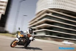 Изображение на мотоциклет Honda cbr125r 2011