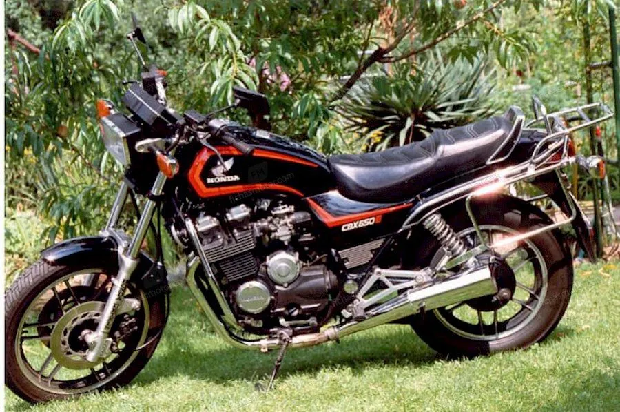 Billede af årets Honda cbx 650 e (reduced effect) motorcykel 1984