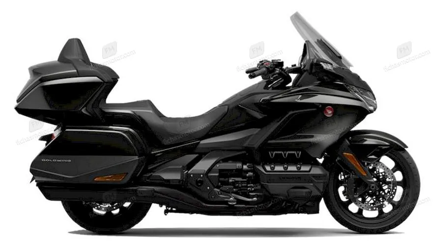 2021 model Honda Gold Wing Tour DCT motosikletin görüntüsü