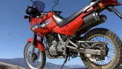 Image of the Honda nx 650 dominator 1995 motorcycle