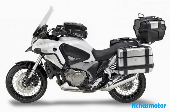 Imaginea motocicletei Honda vfr1200x a anului 2018