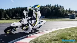 Billede af Husqvarna 701 supermoto 2018 motorcyklen