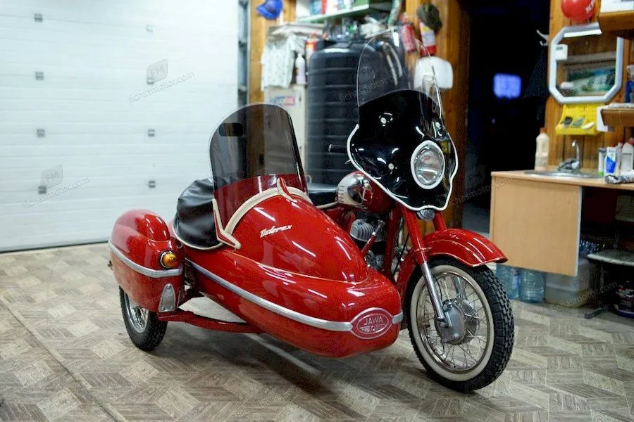 Image de la moto Jawa 350 ts (with sidecar) de l'année 1989