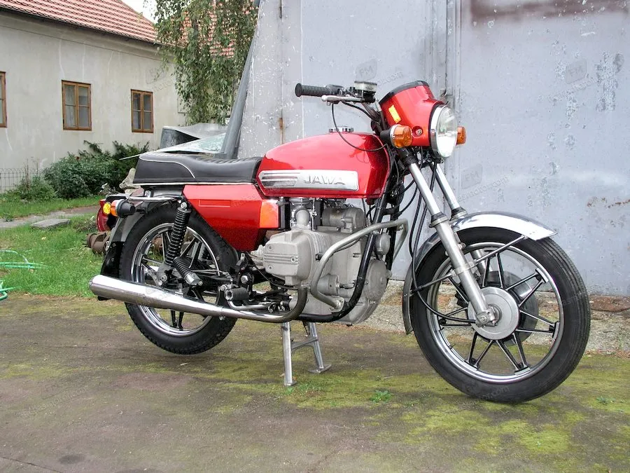 Изображение на мотоциклета Jawa 500 r на 1987 г