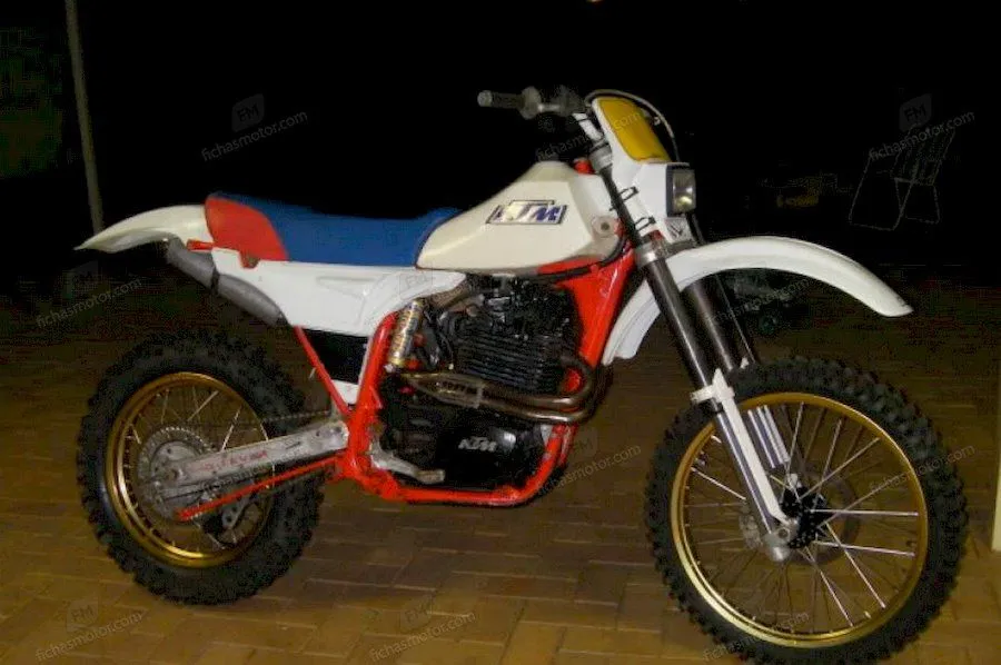 Изображение на мотоциклета Ktm 500 k 4 enduro на 1984 г