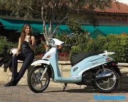 Image of the Kymco people 150 2010 motorcycle