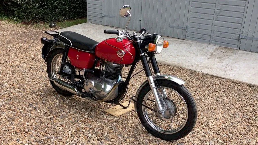 Bild des Matchless g2 csr-Motorrads des Jahres 1965