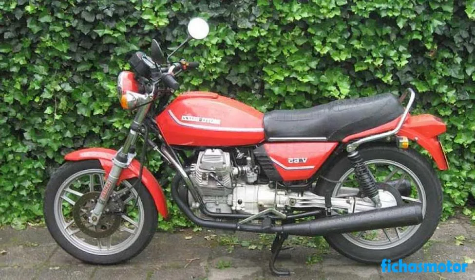 1983 年 Moto guzzi v 65 摩托车图片