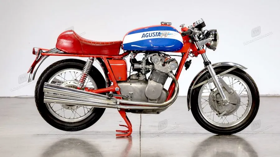 Obrázek motocyklu Mv agusta 750 s roku 1971