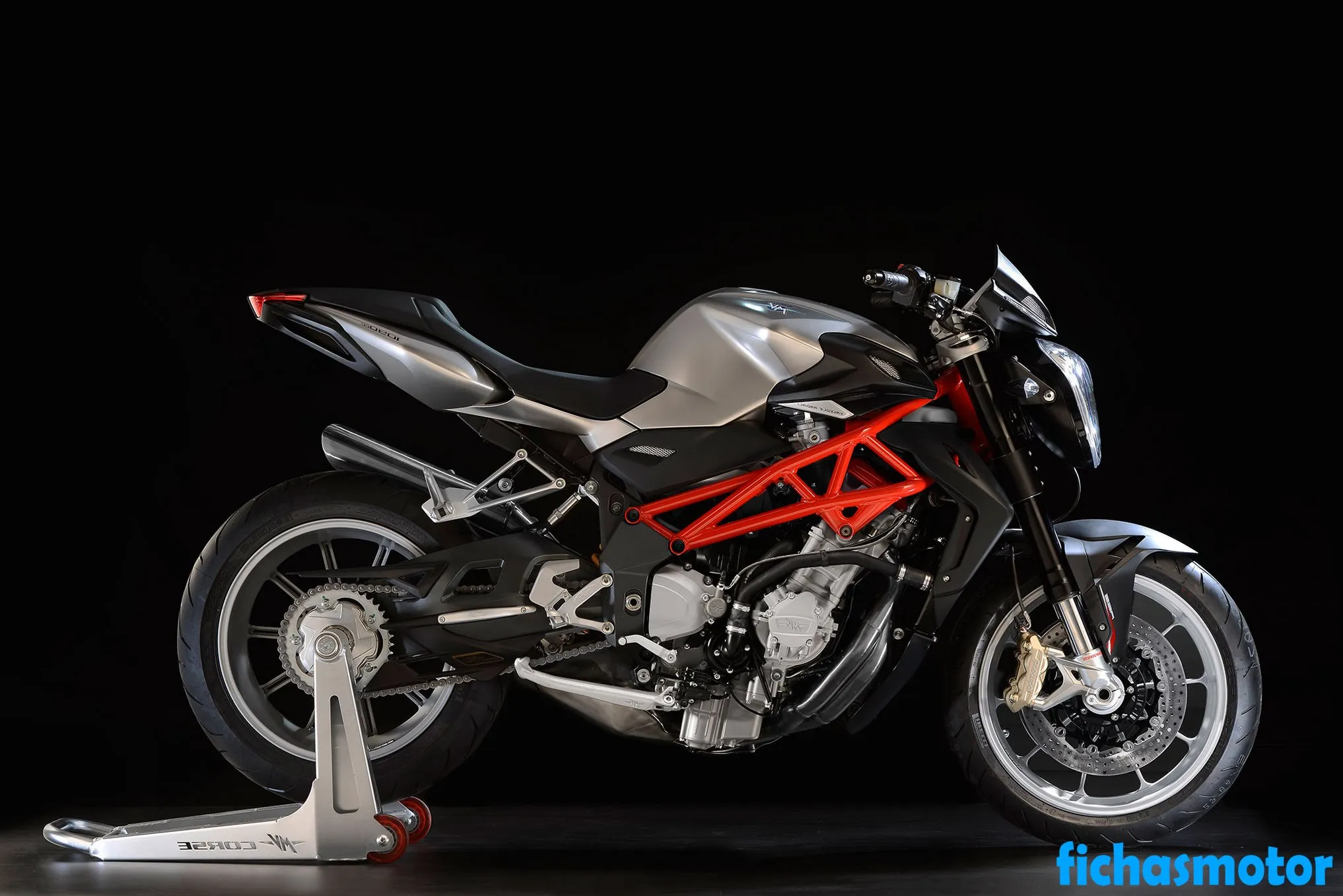 Bild des Mv agusta brutale 1090-Motorrads des Jahres 2014