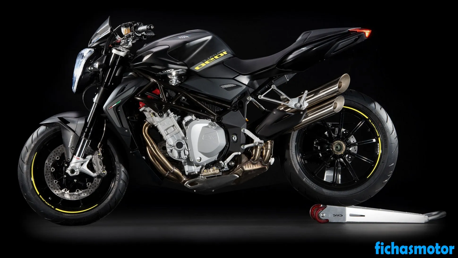 2018 model Mv agusta brutale 1090 motosikletin görüntüsü