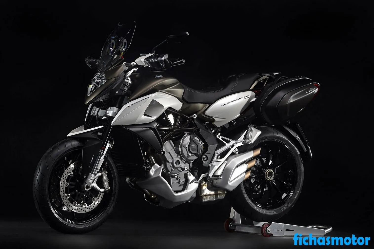 2015 年 Mv agusta stradale 800 摩托车图片