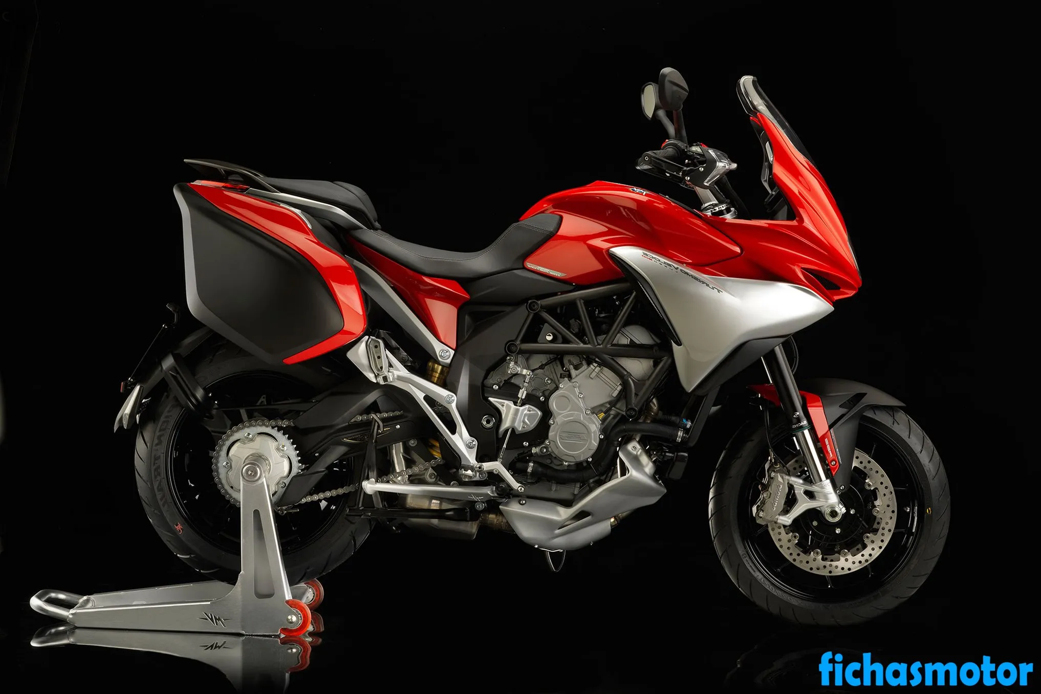 Bild des Mv agusta turismo veloce lusso 800-Motorrads des Jahres 2014