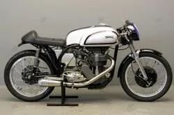 Norton manx 1957 摩托车的图像