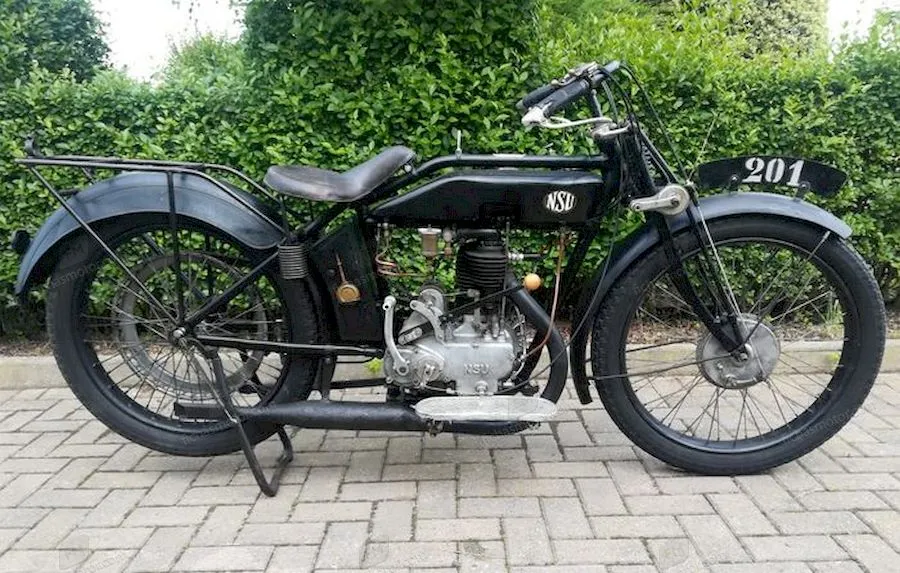 1928年のNsu 201rオートバイのイメージ