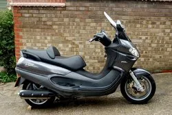 Gambar sepeda motor Piaggio x9 500 2001