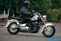 Suzuki boulevard c90 2008 摩托车的图像