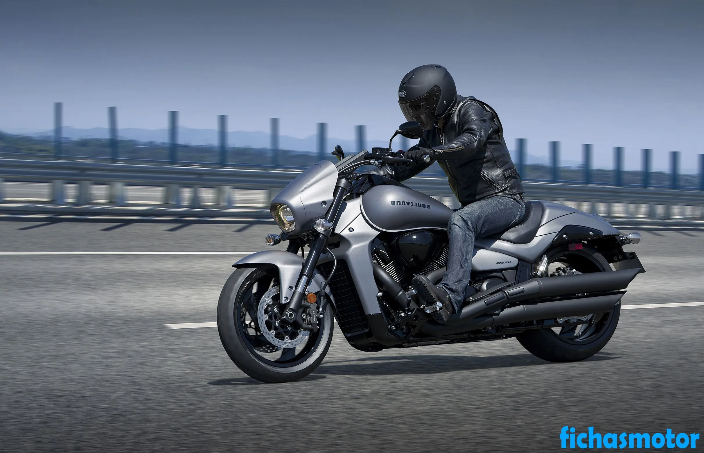 Imagem da motocicleta Suzuki boulevard m109r b o s s do ano de 2018