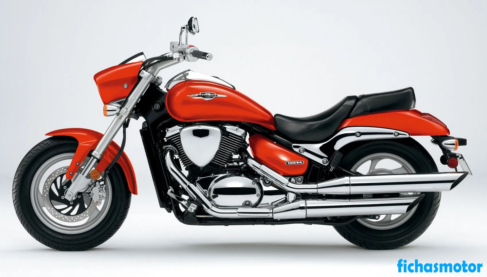 2010 model Suzuki boulevard m50 motosikletin görüntüsü