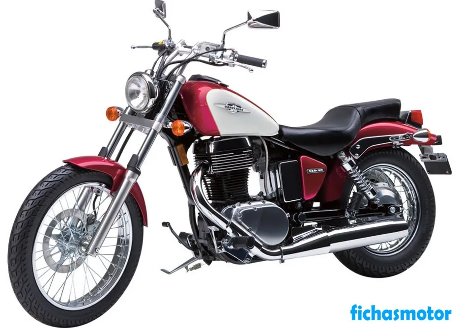 2010 model Suzuki boulevard s40 motosikletin görüntüsü