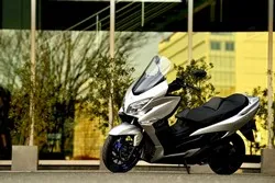 Image of the Suzuki Burgman 400 2021 motorcycle