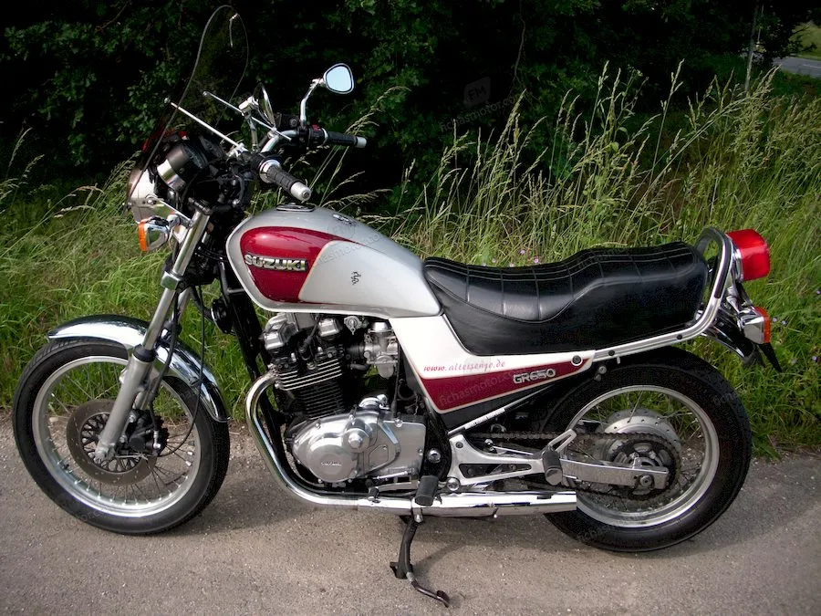 1985 年 Suzuki gr 650 x 摩托车图片